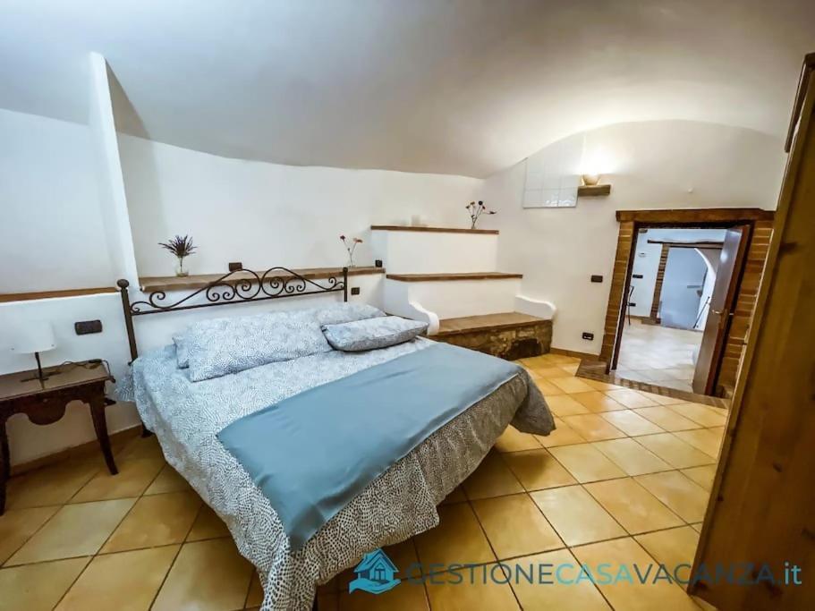 Casa Con Ampio Giardino In Centro La Taverna Villa อิทริ ภายนอก รูปภาพ